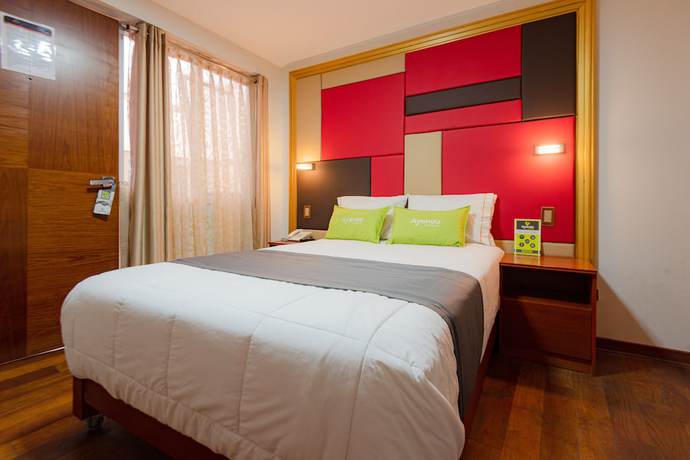 Imagen de la habitación del Hotel Ayenda Montreal Miraflores. Foto 8