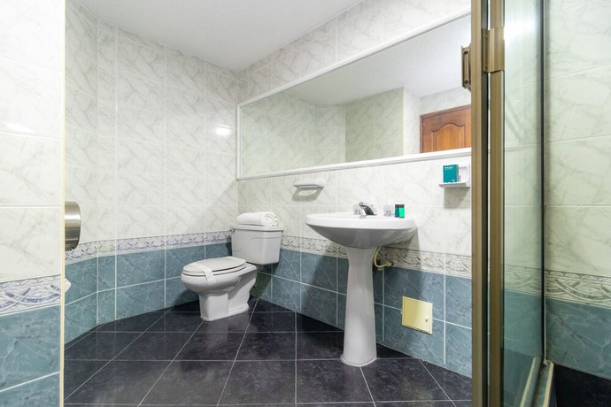 Imagen de la habitación del Hotel Ayenda Normandy. Foto 2