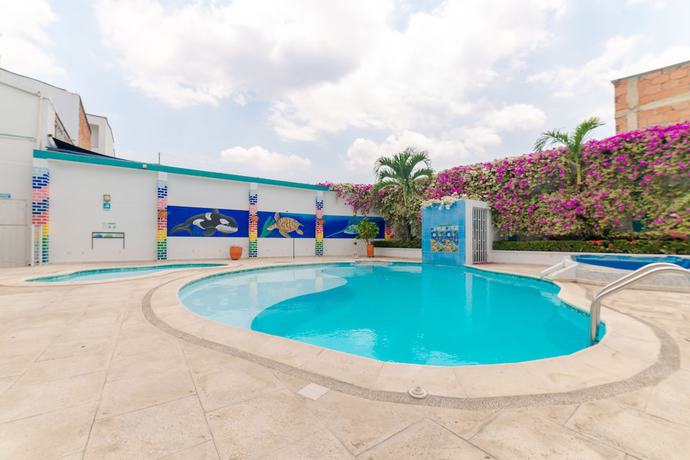 Imagen de la piscina del Hotel Ayenda Royal Fenix. Foto 20