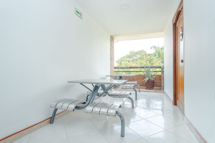 Imagen del bar/restaurante del Hotel Ayenda Santander. Foto 5