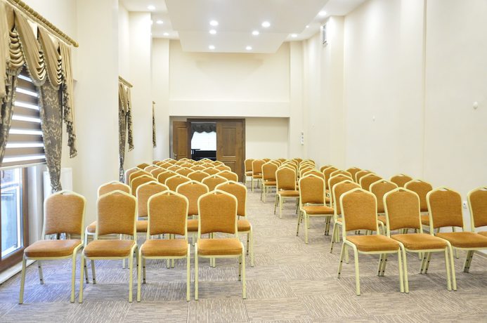 Imagen de los interiores del Hotel Aygur. Foto 16