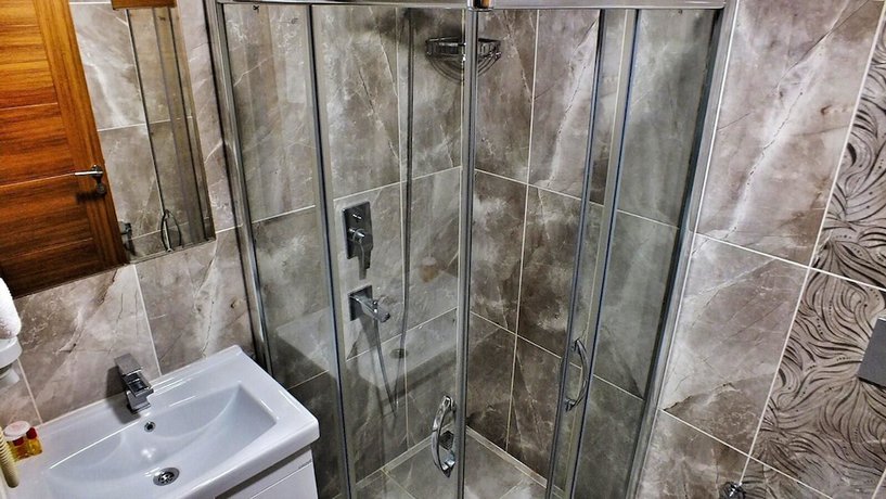 Imagen de la habitación del Hotel Aygur. Foto 14