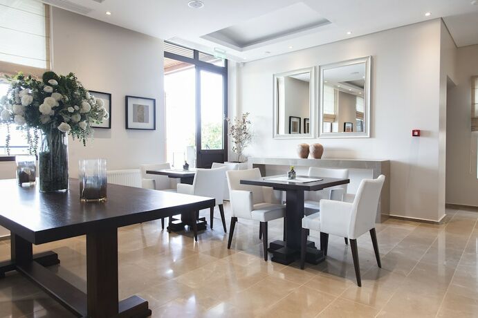 Imagen general del Hotel Ayia Marina Suites. Foto 10