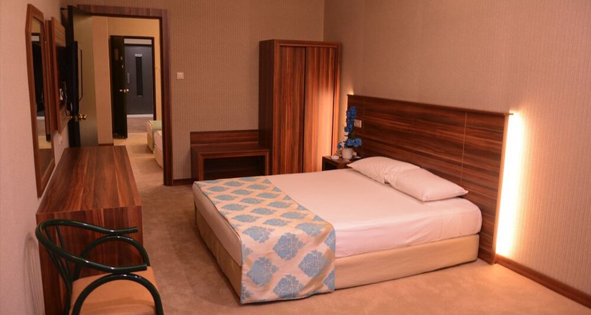 Imagen de la habitación del Hotel Ayintap. Foto 8