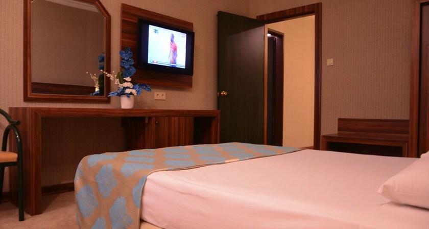 Imagen de la habitación del Hotel Ayintap. Foto 9