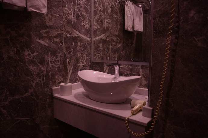 Imagen de la habitación del Hotel Ayintap. Foto 14