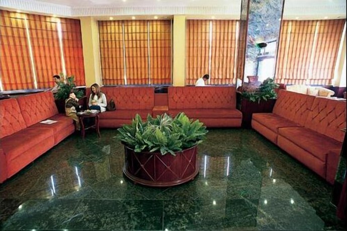 Imagen de los interiores del Hotel Ayintap. Foto 20