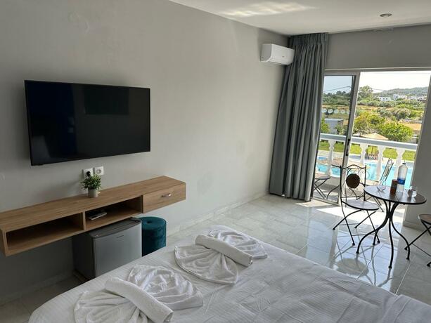 Imagen general del Hotel Ayit. Foto 13