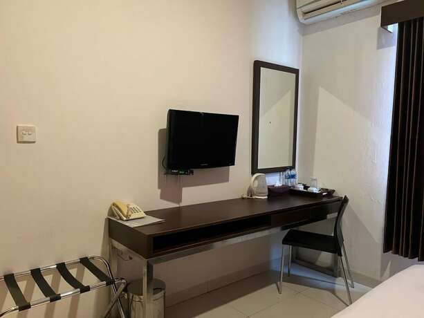 Imagen de la habitación del Hotel Ayla City. Foto 11