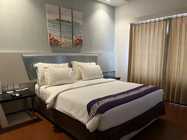 Imagen de la habitación del Hotel Ayla City. Foto 12
