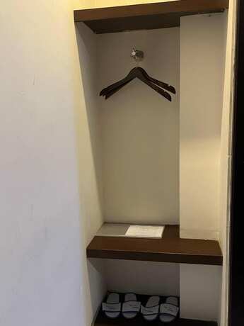 Imagen de la habitación del Hotel Ayla City. Foto 14