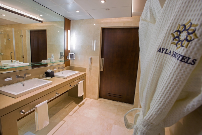 Imagen de la habitación del Hotel Ayla Grand Hotel. Foto 3