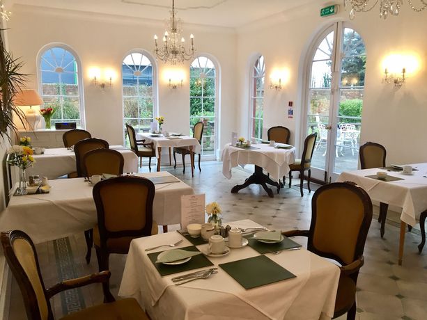 Imagen del bar/restaurante del Hotel Aylestone Court. Foto 3