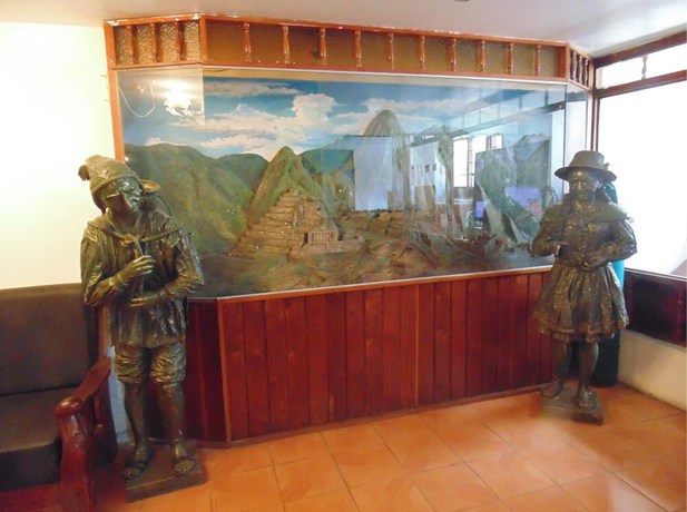 Imagen de los interiores del Hotel Ayllus. Foto 17