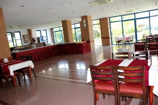 Imagen del bar/restaurante del Hotel Aymes. Foto 6