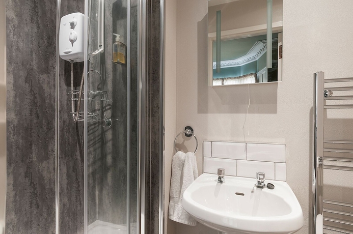 Imagen de la habitación del Hotel Aynetree Guest House. Foto 15