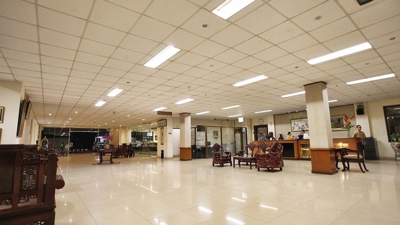 Imagen de los interiores del Hotel Ayola Hoci Cipanas. Foto 17