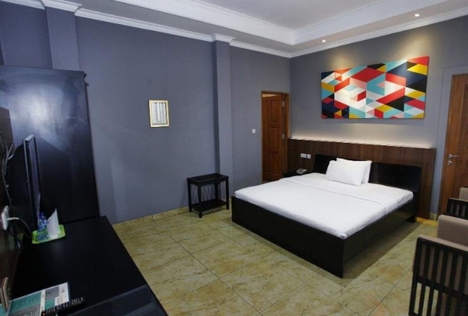 Imagen de la habitación del Hotel Ayola Hoci Cipanas. Foto 14