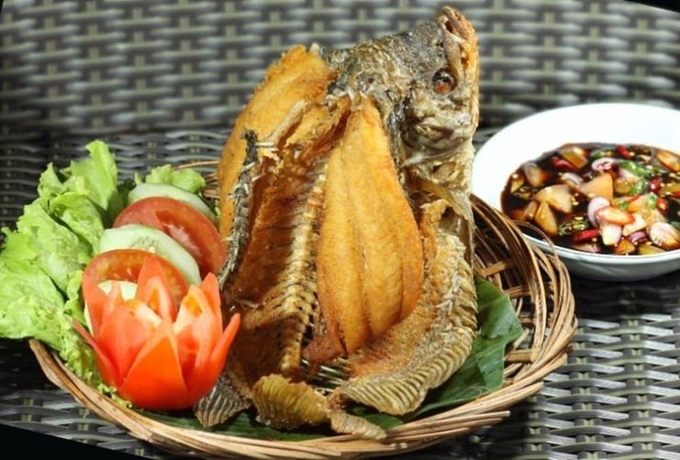 Imagen del bar/restaurante del Hotel Ayola Hoci Cipanas. Foto 7