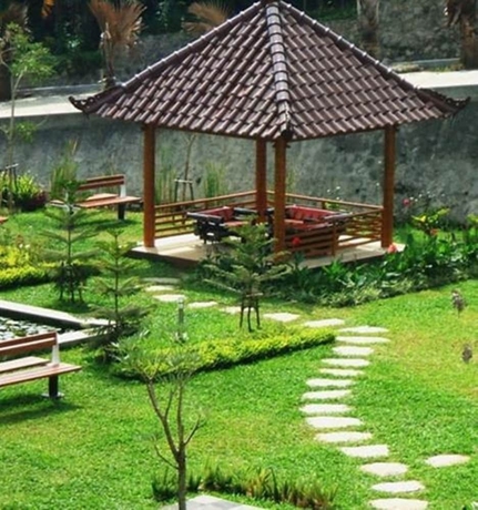 Imagen de los exteriores del Hotel Ayola Hoci Cipanas. Foto 15