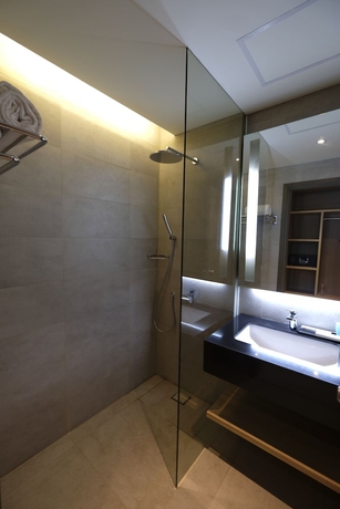 Imagen de la habitación del Hotel Ayola Lippo Cikarang. Foto 9
