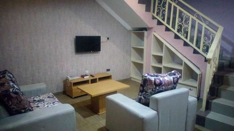 Imagen de los interiores del Hotel Ayoluyem. Foto 20