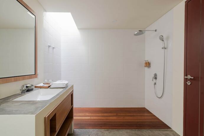 Imagen general del Hotel Ayom Suite. Foto 4