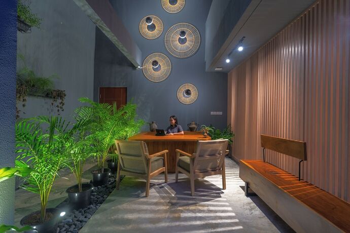 Imagen general del Hotel Ayom Suite. Foto 9