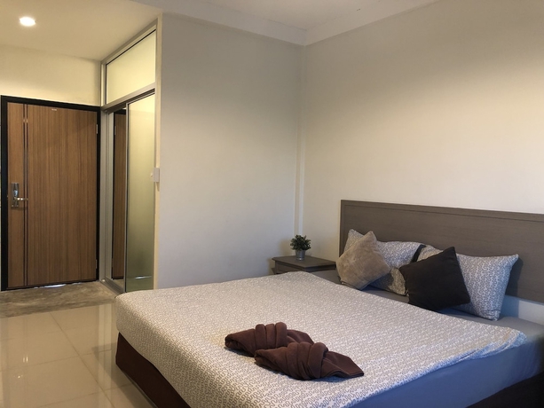 Imagen de la habitación del Hotel Ayothaya. Foto 7