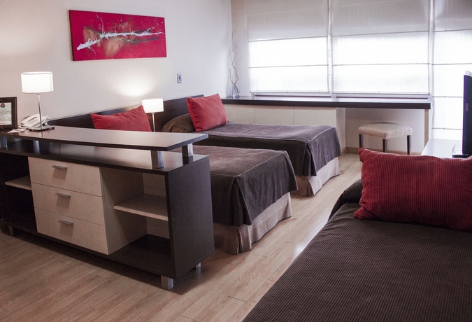 Imagen de la habitación del Hotel Ayres Recoleta Uriburu. Foto 7