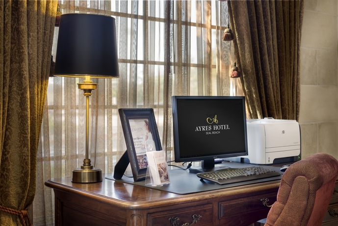 Imagen de los interiores del Hotel Ayres Seal Beach. Foto 13
