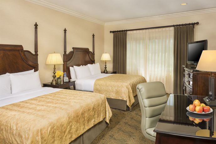 Imagen de los interiores del Hotel Ayres Suites Diamond Bar. Foto 10