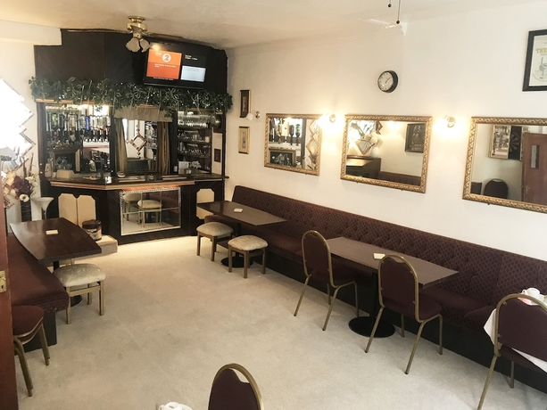 Imagen del bar/restaurante del Hotel Aysgarth House. Foto 9
