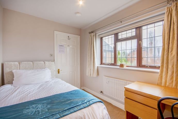 Imagen de la habitación del Hotel Ayuda House. Foto 12