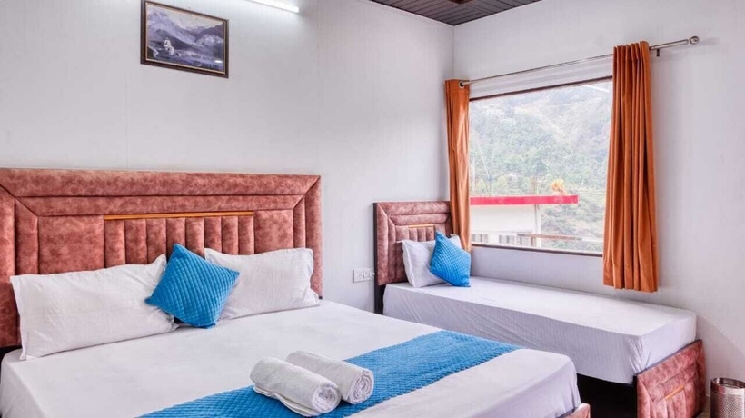 Imagen de la habitación del Hotel Ayus. Foto 12