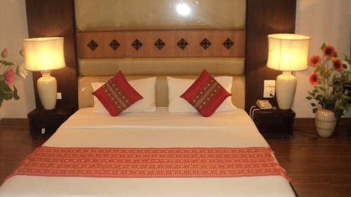 Imagen de la habitación del Hotel Ayutthaya Thenee. Foto 3