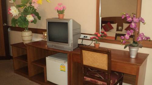 Imagen de la habitación del Hotel Ayutthaya Thenee. Foto 6