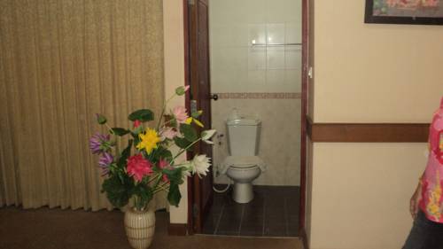 Imagen general del Hotel Ayutthaya Thenee. Foto 1