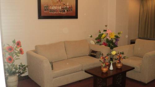 Imagen de la habitación del Hotel Ayutthaya Thenee. Foto 14