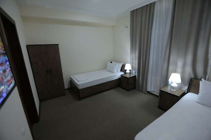 Imagen de la habitación del Hotel Ayvon Express. Foto 5