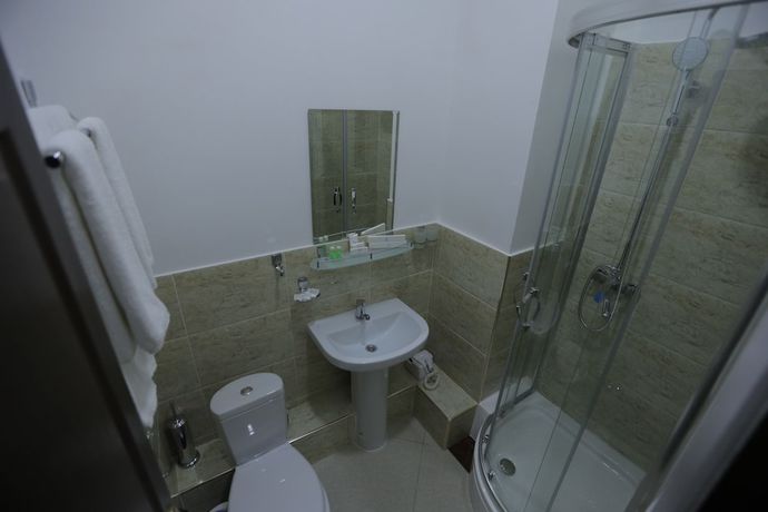 Imagen de la habitación del Hotel Ayvon Express. Foto 11