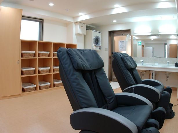 Imagen de la piscina del Hotel Az Inn Fukui. Foto 7