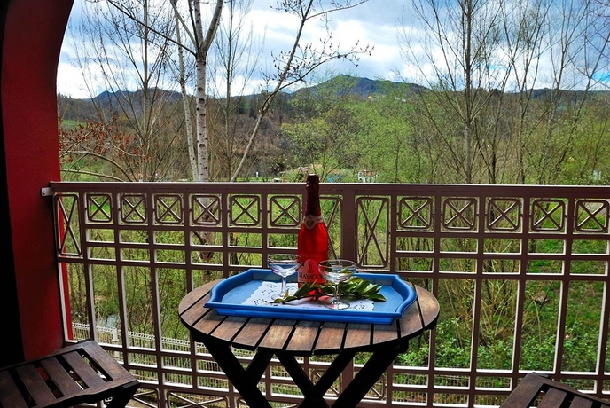 Imagen de la habitación del Hotel Azabache Cardes. Foto 9