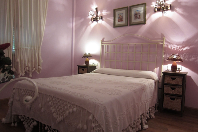 Imagen de la habitación del Hotel Azabache Cardes. Foto 10