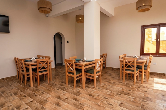Imagen del bar/restaurante del Hotel Azad Siwa. Foto 5