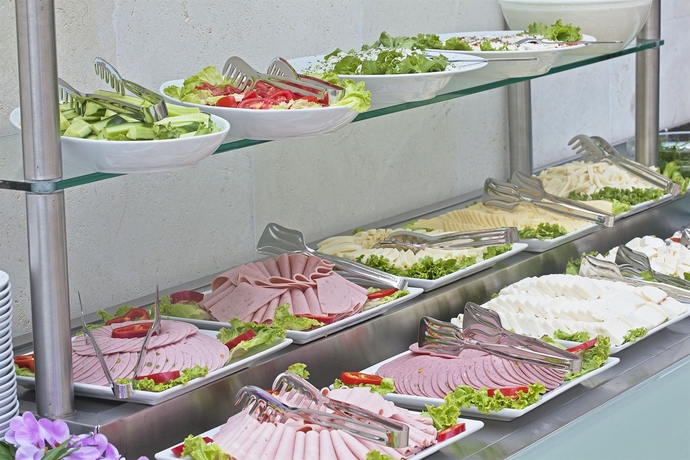 Imagen del bar/restaurante del Hotel Azade Premier. Foto 3