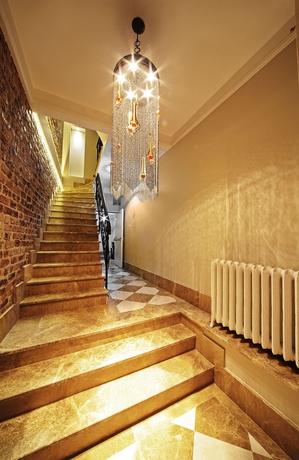 Imagen de los interiores del Hotel Azade Suites. Foto 12