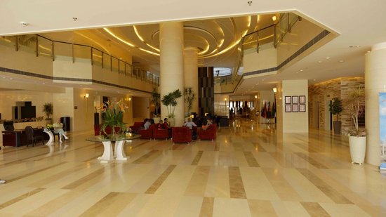 Imagen de los interiores del Hotel Azadi Grand. Foto 5