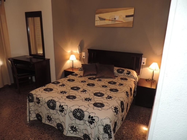 Imagen de la habitación del Hotel Azahar, Oliva . Foto 7