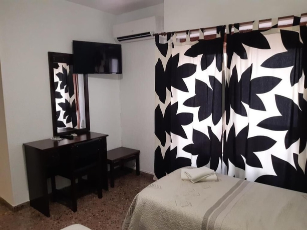 Imagen de la habitación del Hotel Azahar, Oliva . Foto 10